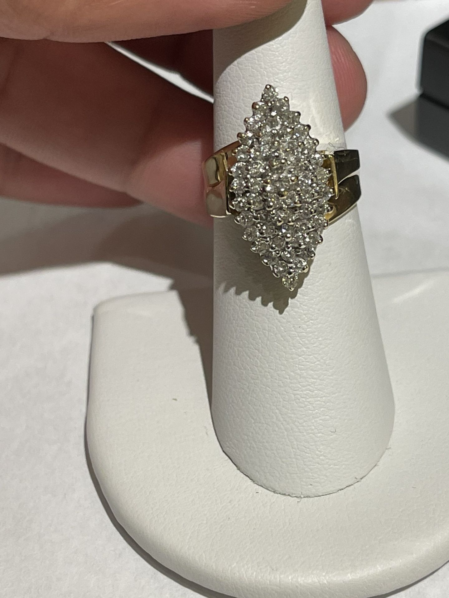 14k gold 1 and 1/2 cut diamond ring size 7