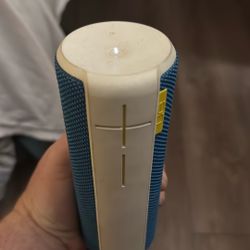 UE Boom Speaker 