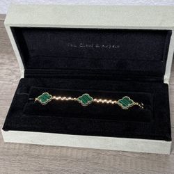 V C & A Green Clover Bracelet 