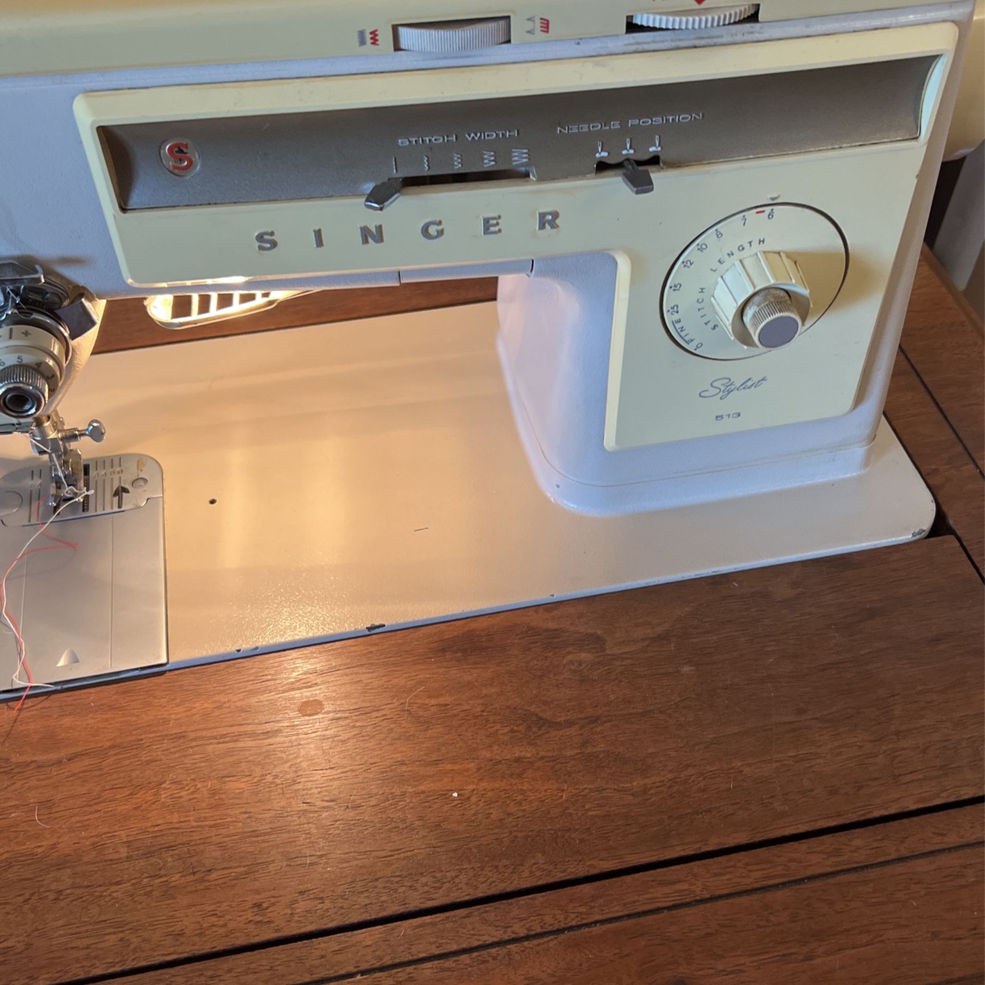 Singer. Sewing Machine