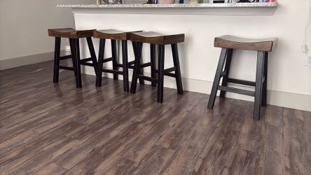 4 bar stools