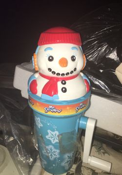 Mr snowman Snow cone maker