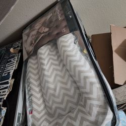 DockATot Deluxe+ Infant 