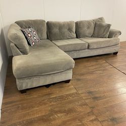 Gray L-Shape Sectional Couch Sofa *Free Delivery*