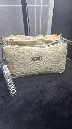 ✨🤍 XOXO Quilted Crossbody Bag 🤍✨