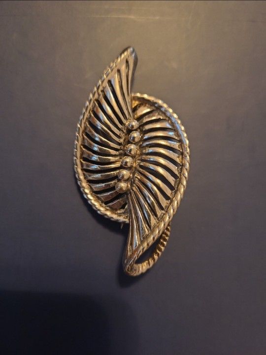 Vinatge Solid Sterling Silver Brooch