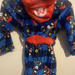 Mario Bros. Robe. (4T) $10 