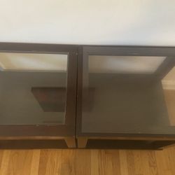 *2 Wooded Side Tables w Shelf
