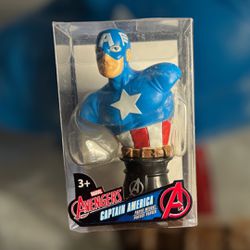 Marvel Avengers captain america PAPER WEIGHT by Monogram Int'l 2017 MIB