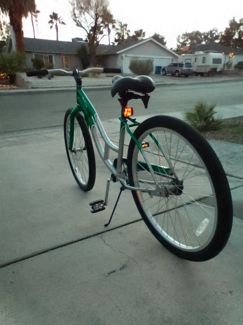 Like New Schwinn Panther Bicycle $99obo! Like New Schwinn Panther Bicycle $99obo!