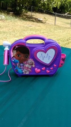 Disney Doc McStuffins Rockin doc Sing-Along Boombox with microphone
