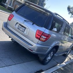 2002 Toyota Sequoia