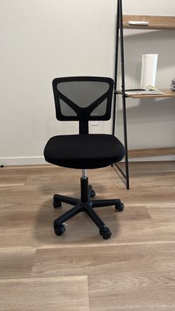 Black Mesh Back Office Chair