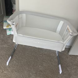 Baby Delight Bassinet – Gently Used
