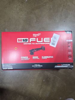 Milwaukee M18 15MM Random Orbital Polisher Kit