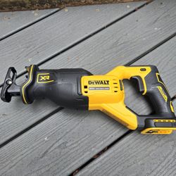 DEWALT 20V MAX XR Cordless Reciprocating Saw