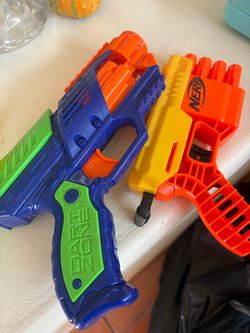 Dart Zone and Nerf Toy Blaster Lot of 2