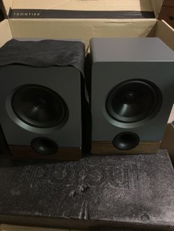 Frontier Speakers 