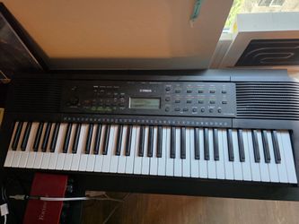 Yamaha PSR-E283 61 Key Portable Keyboard
