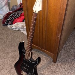 Yahama Pacifica PAC 012 DLX