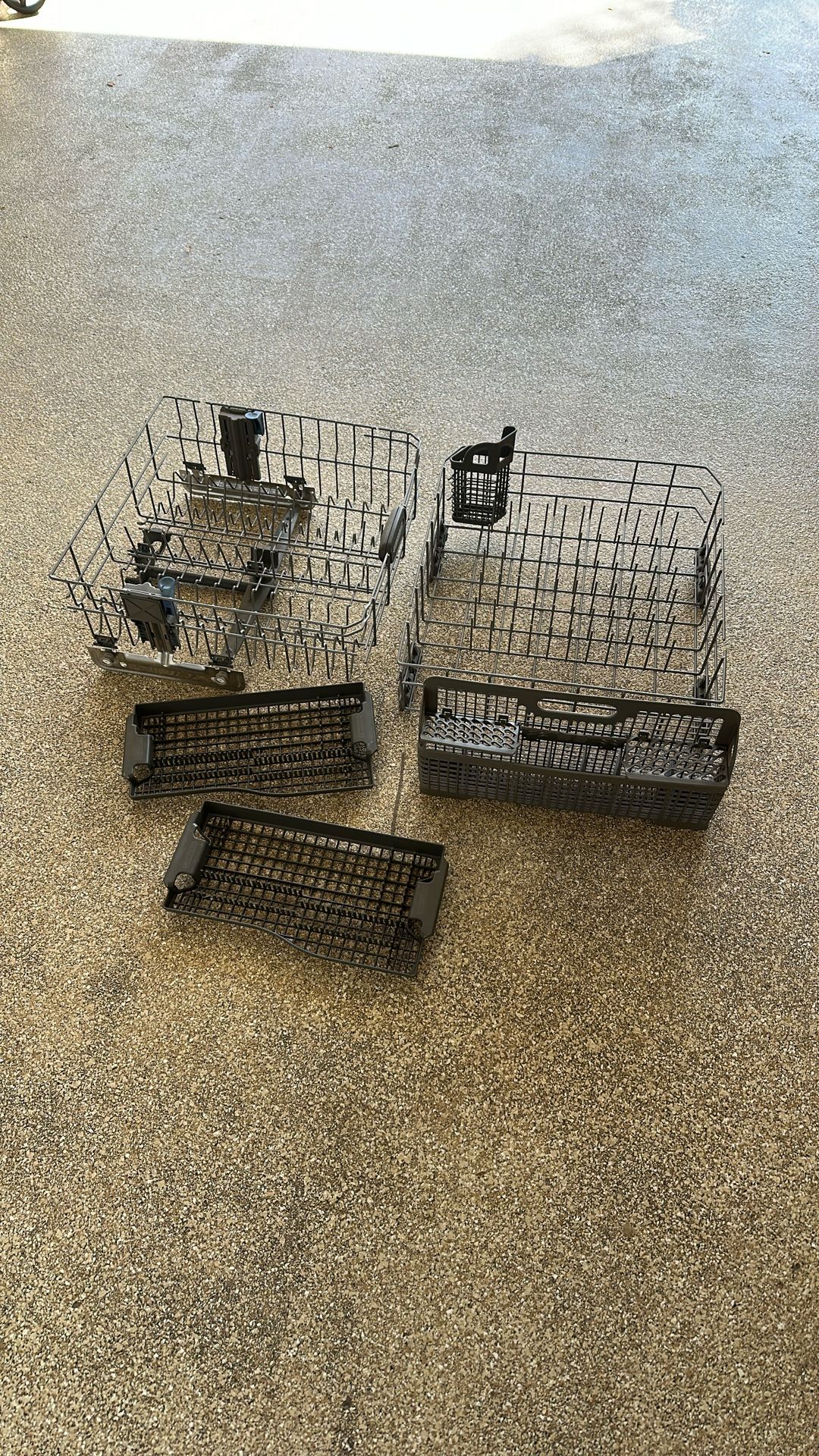 Dishwasher inside baskets and accessories for KitchenAid