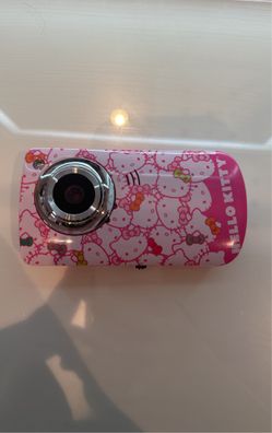 VINTAGE HELLO KITTY CAMERA 