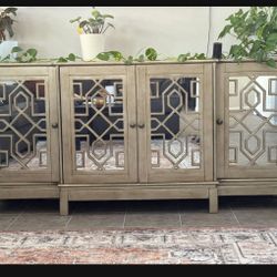 70” Mirrored Console 