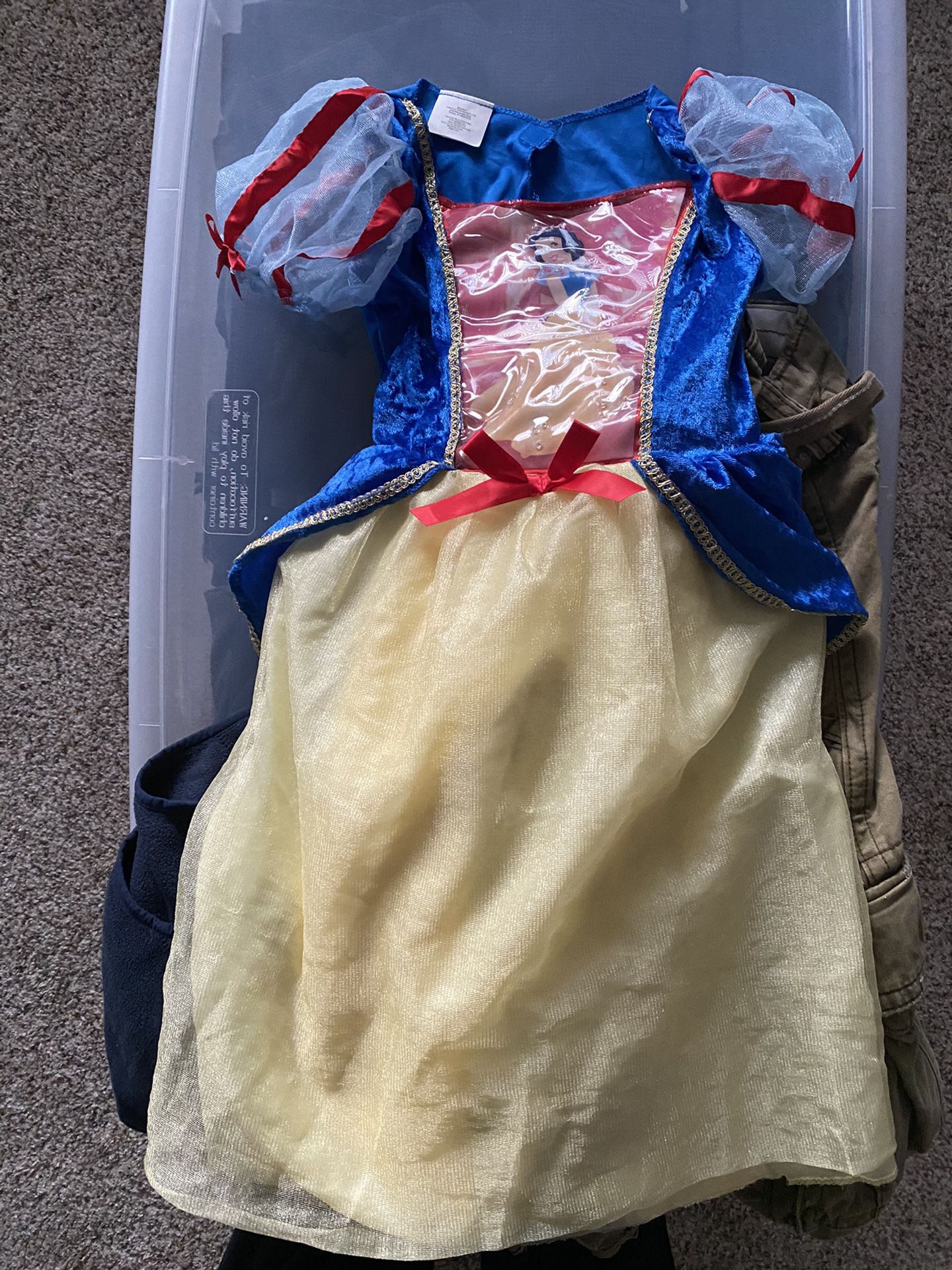 Snow White costume 4-5t kid
