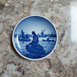 Mermaid Royal Copenhagen Denmark LANGELINE FAJANCE 2-2010