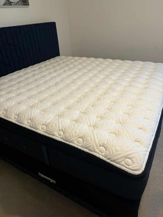Clean King Size Luxury Mattress