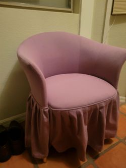 Vintage-Style Pastel Pink/Lavender Skirted Barrel Accent Chair