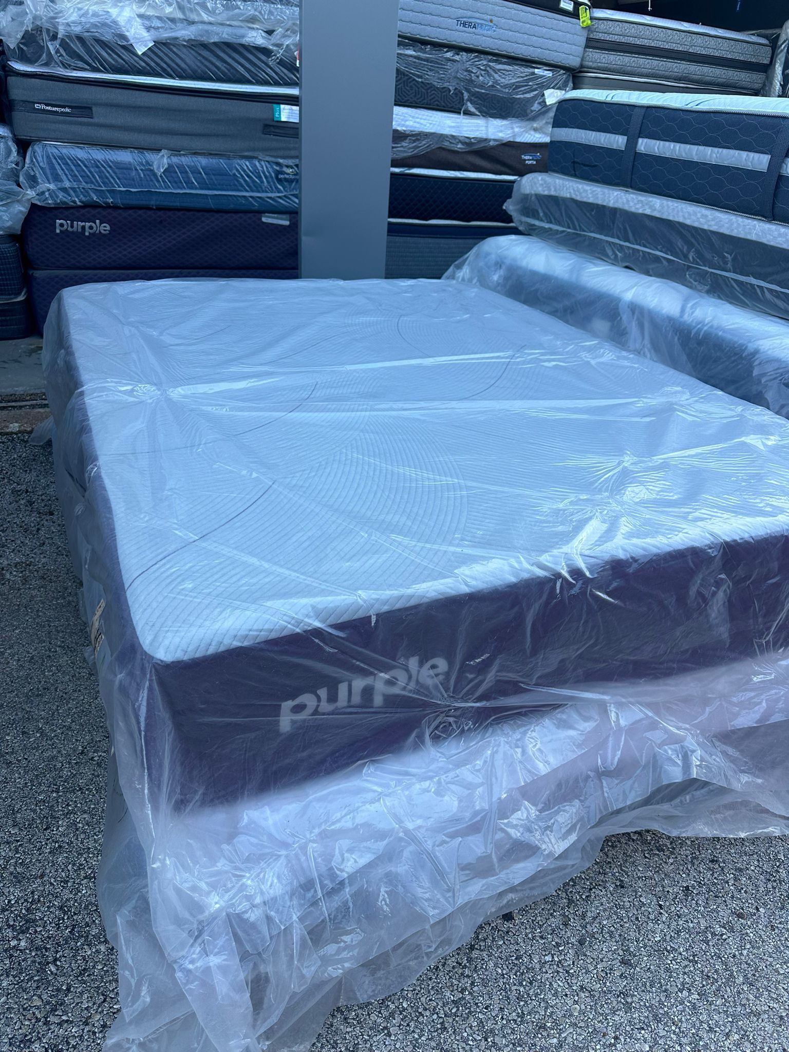 Queen Size Mattress And Box Spring