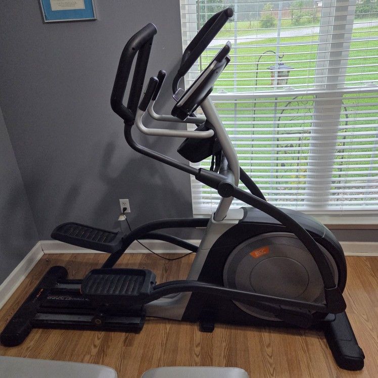 NordicTrack Elite Elliptical Trainer