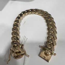Gold Cuban Bracelet 