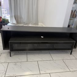 MEDIA TV STAND