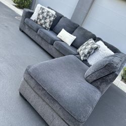 Grey Sectional Couch 