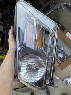 2010 To 2014 Mustang GT Passenger Headlight