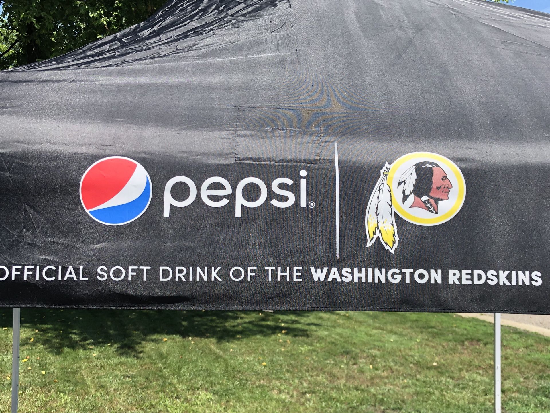 10x10 Pepsi / Redskins tent NIB
