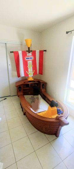 Little Tikes Pirate Ship Toddler Bed with Storage