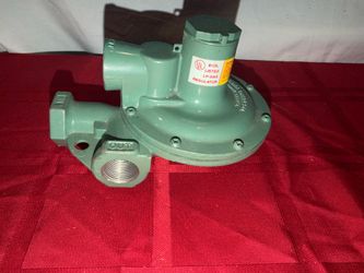 New Fisher 810L is a durable, low-pressure LP-gas (propane) regulator