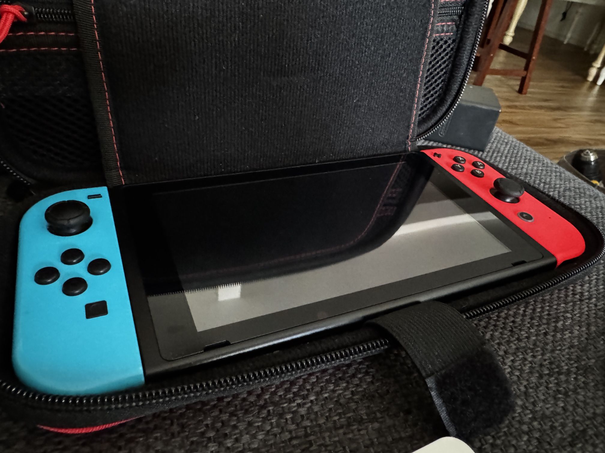 Nintendo Switch and Memory Card