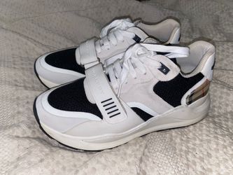 Burberry shoes