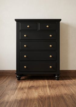 6 drawers Chest  in excellent condition