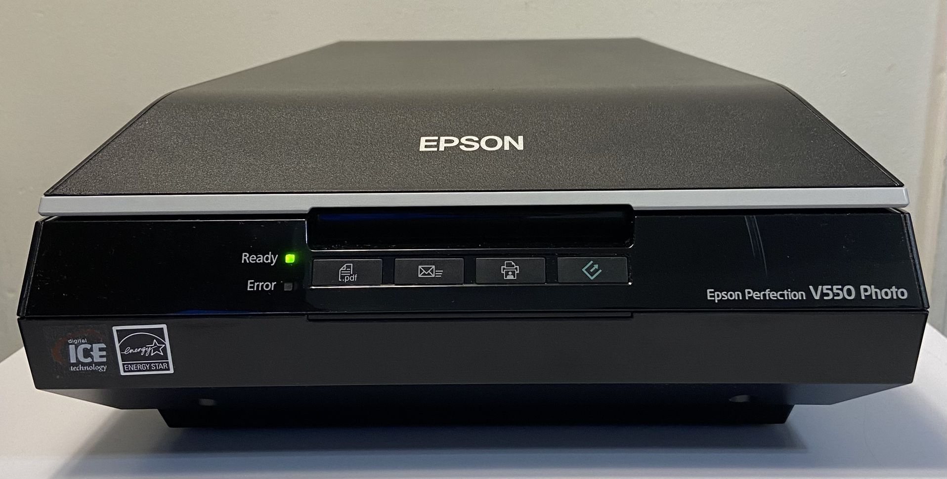 Epson Perfection V550 Photo Scanner w/ Power Adapter (#762)