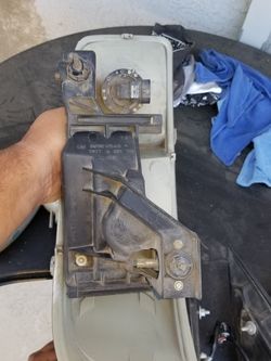 02 silverado driver side headlight / blinker light