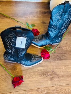 Ralida Collection Black Western Cowboy Boots