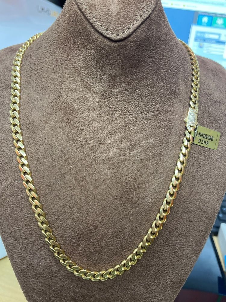 Gold 14karat manaco 22 inch #9295
