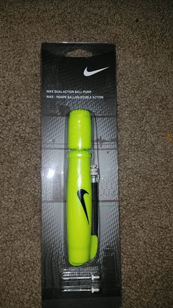 A fondo Evacuación Hamburguesa Nike dual-action ball pump for Sale in Lancaster, CA - OfferUp