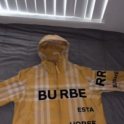 Burberry Zip Up  (size L)
