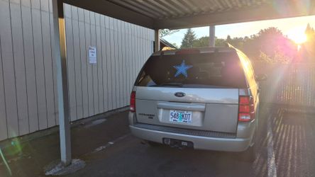 2004 Ford Explorer
